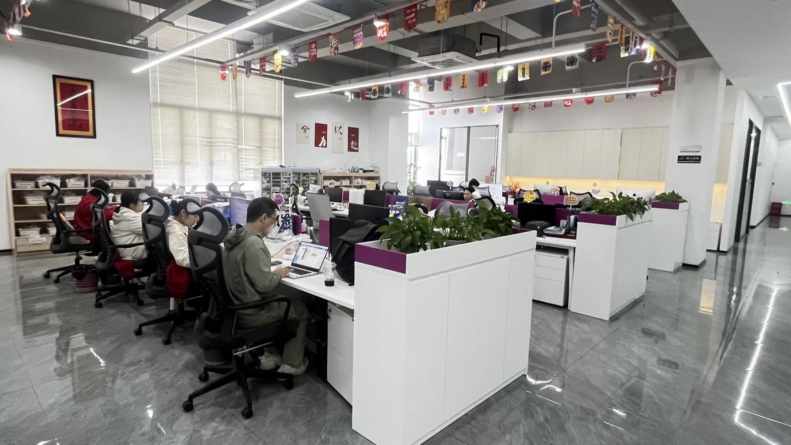 BotaNexus Guangzhou sourcing team office